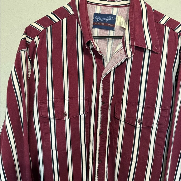 Vintage Wrangler Shirt Men Red Western
Striped Rodeo Cowboy 17.5 X 35 - Picture 5 of 11